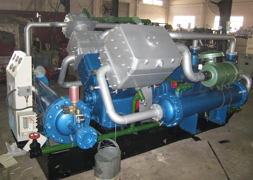 VF-1.43/6-300型氮?dú)庠鰤簷C(jī)